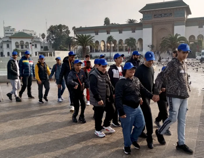 Sortie de groupe avec les casquettes bleues